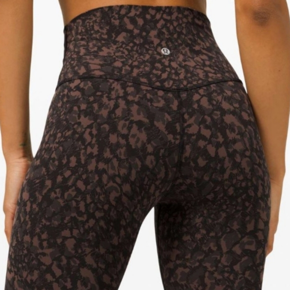 🍋 LULULEMON 🍋  Align 28"   Size 2  formation Cheetah leopard camo - Picture 8 of 11